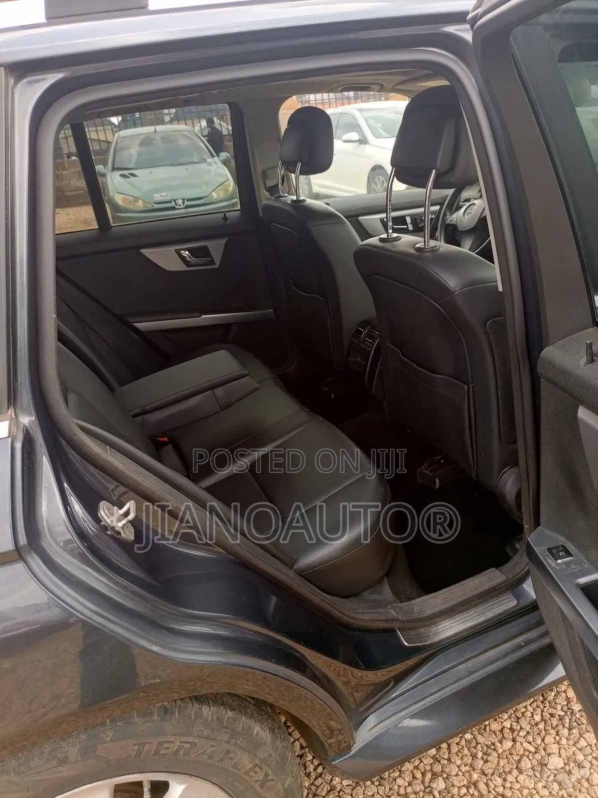 Mercedes-Benz GLK-Class 2010 Gray