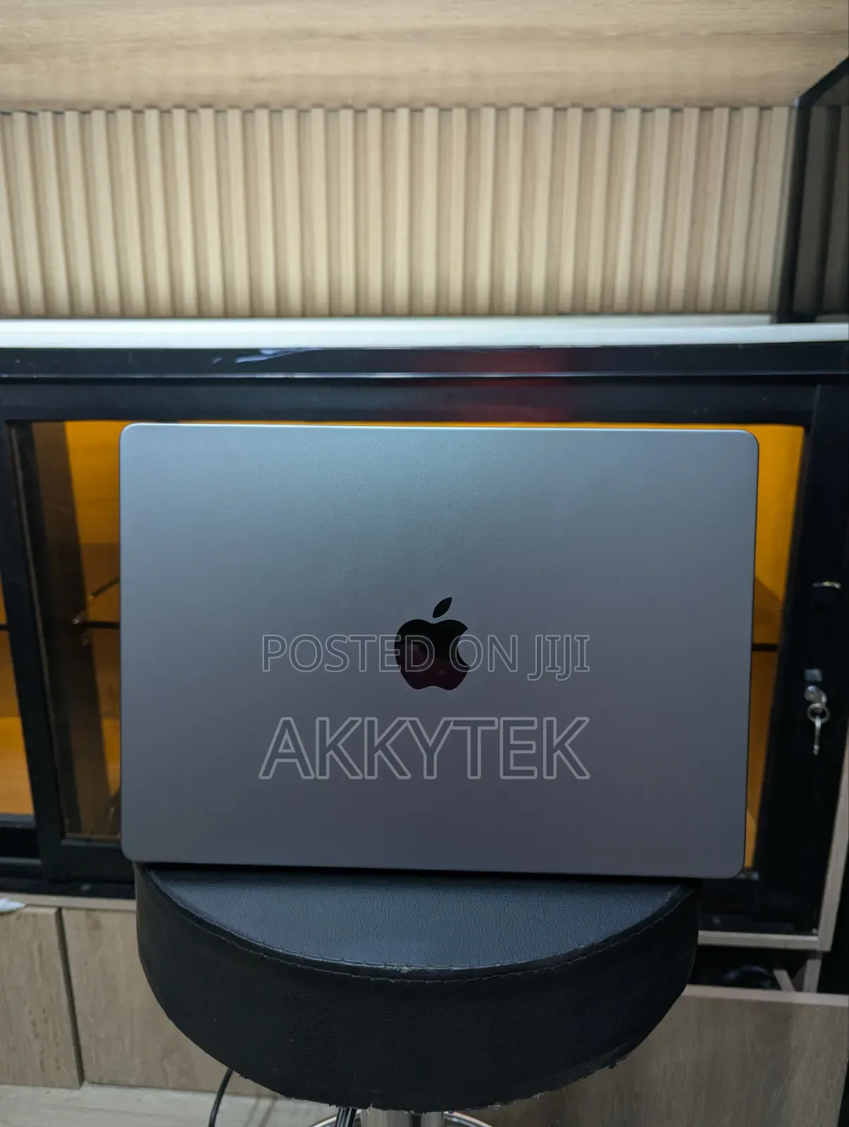 Laptop Apple MacBook Pro 2021 M1 32GB Apple M1 Pro SSD 1T