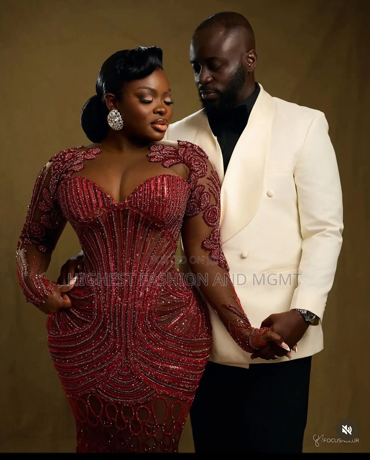 Luxury Crimson Cream Couple Set
