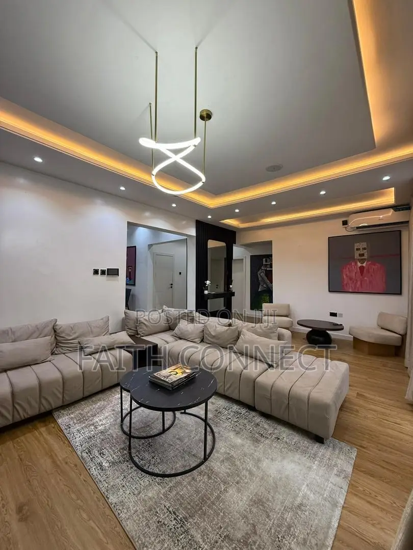 Furnished 3bdrm Apartment in Lekki Phase 1 for sale