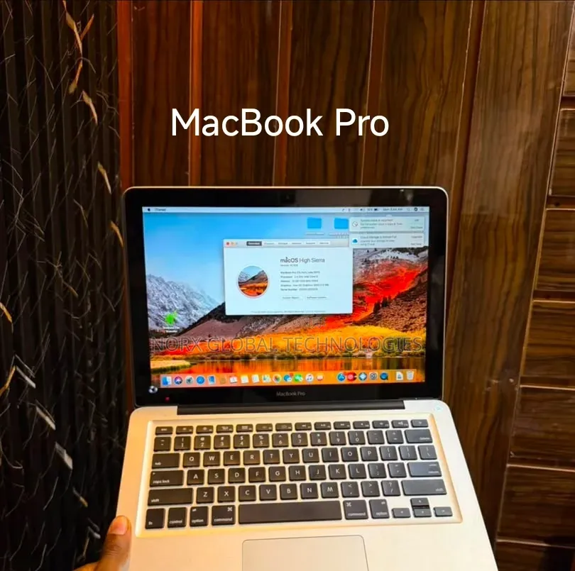Laptop Apple MacBook 2011 8GB Intel Core i5 HDD+SSD 320GB
