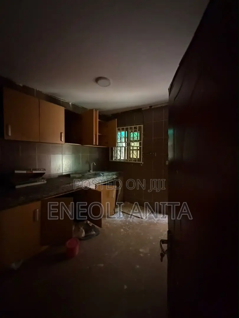 3bdrm Block of Flats in Wuse for rent