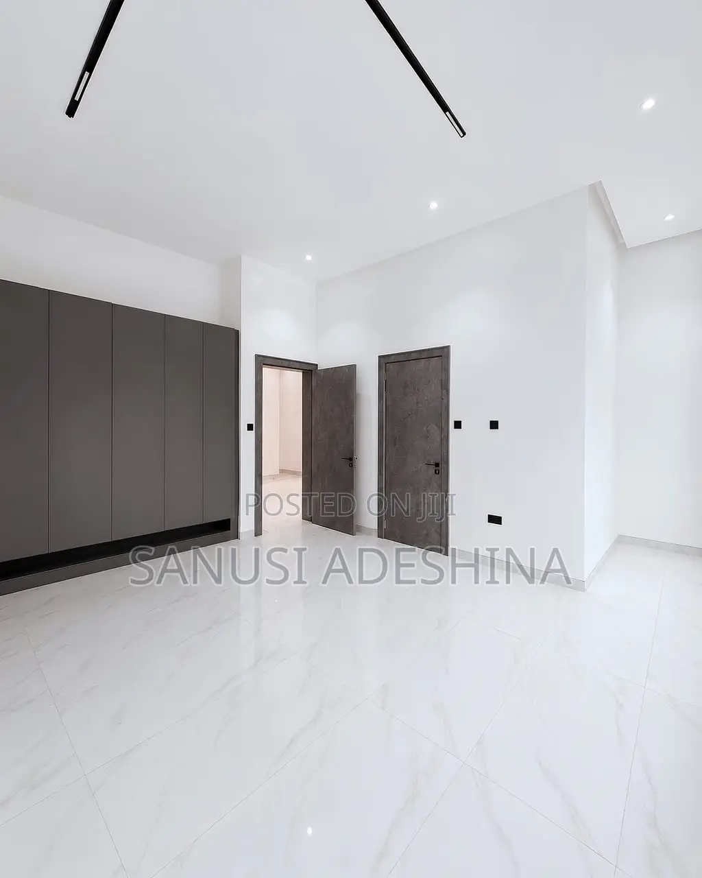 Mini Flat in Jahi Gilmore,,Very for rent