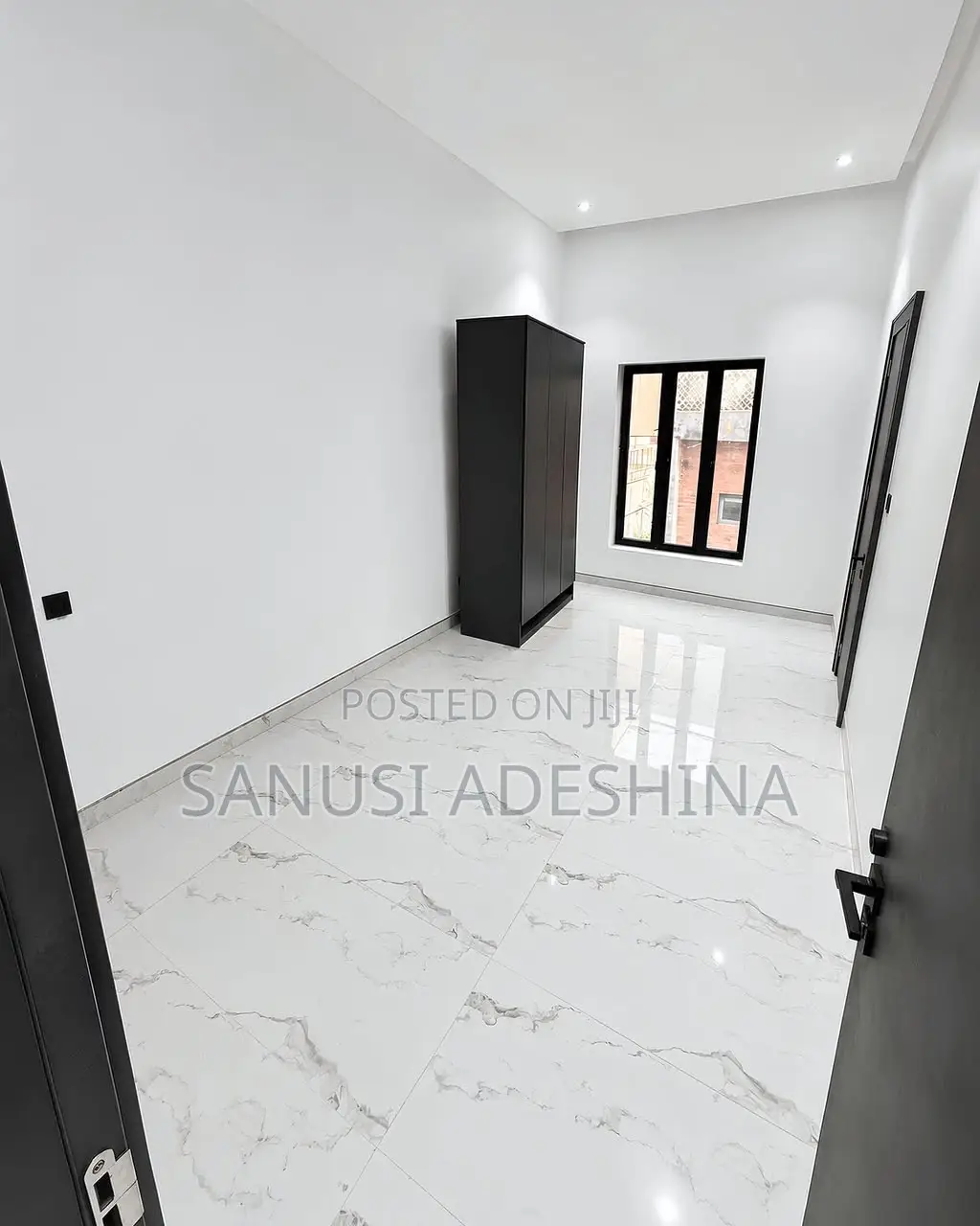 Mini Flat in Jahi Gilmore,,Very for rent
