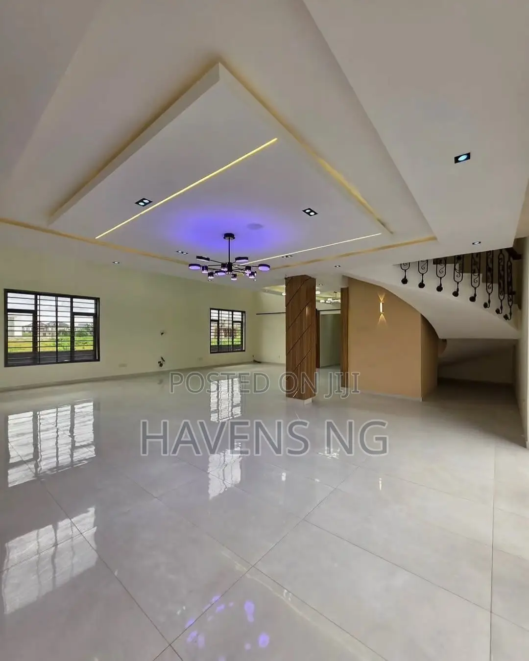 5bdrm Duplex in Lekki Phase 2 for sale