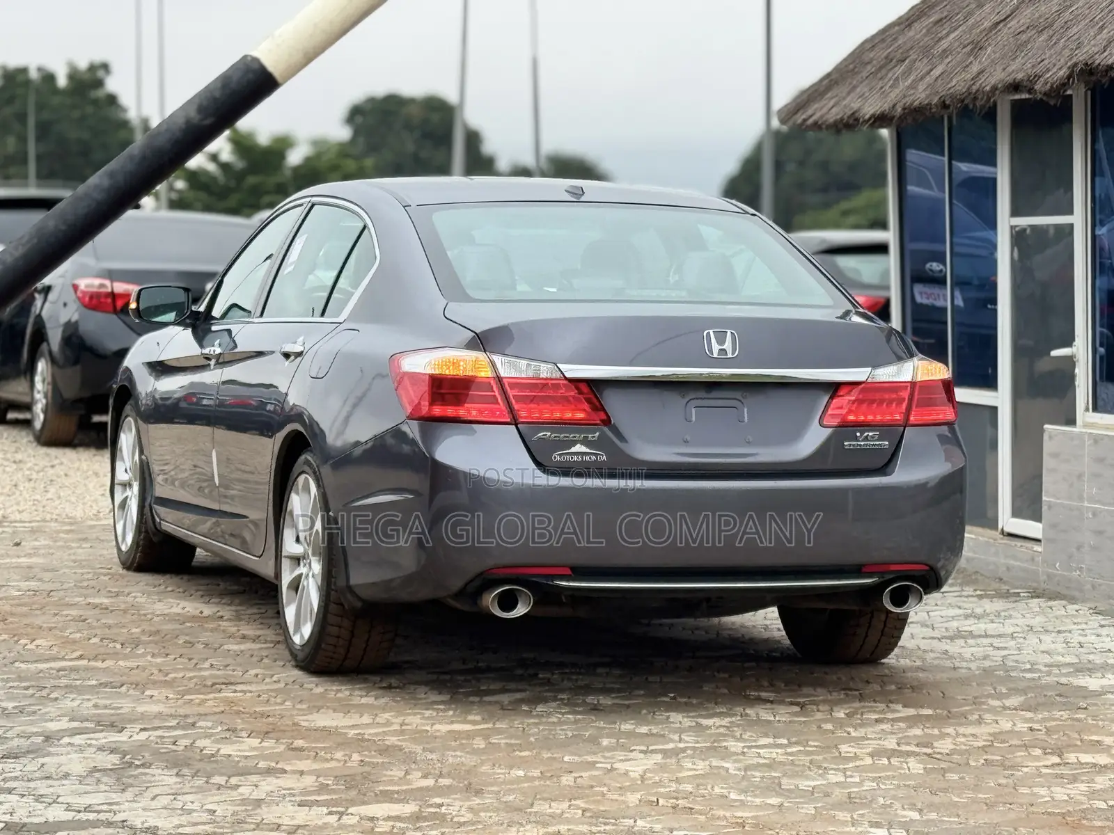 Honda Accord Touring V-6 4dr Sedan (3.5L 6cyl 6A) 2014 Gray
