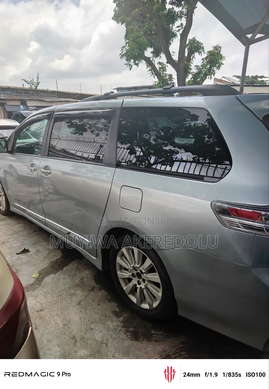Toyota Sienna 2016 Blue