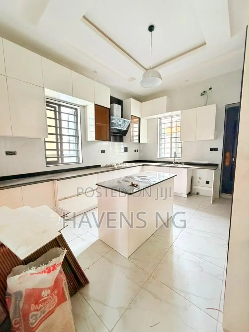 4bdrm Duplex in GRA Phase 1 for sale