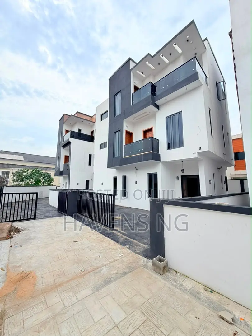 4bdrm Duplex in GRA Phase 1 for sale