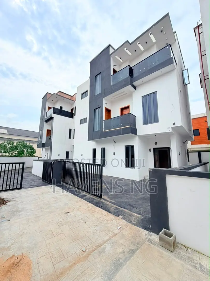 4bdrm Duplex in GRA Phase 1 for sale