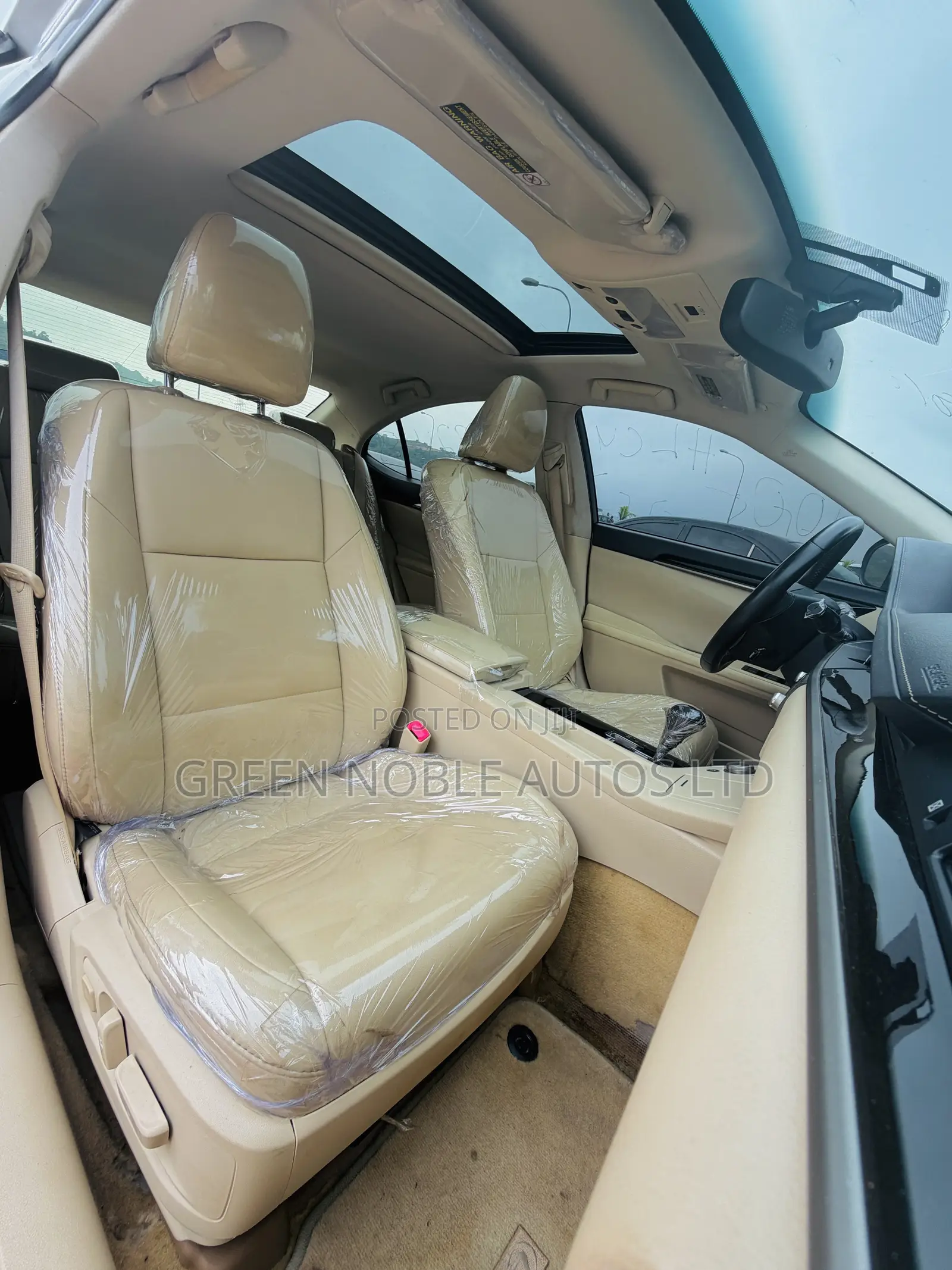 Lexus ES 350 FWD 2014 White