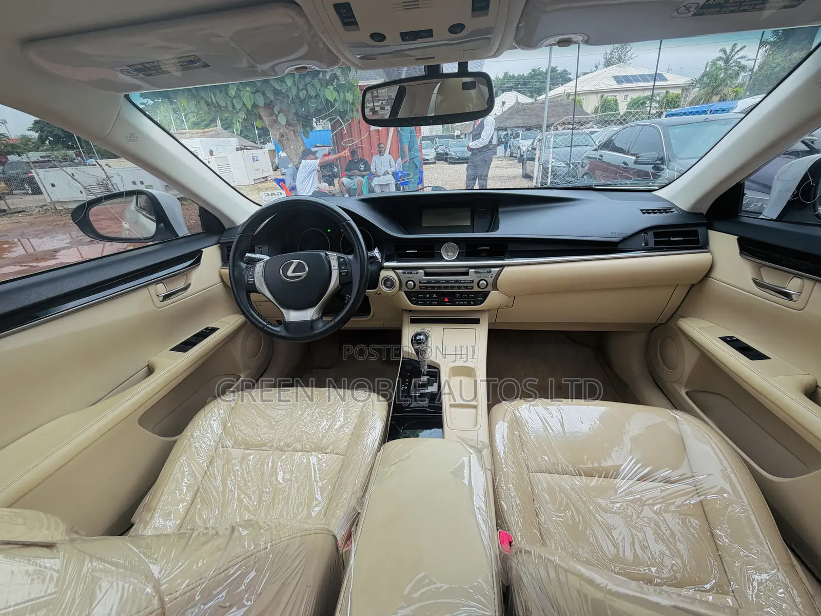 Lexus ES 350 FWD 2014 White