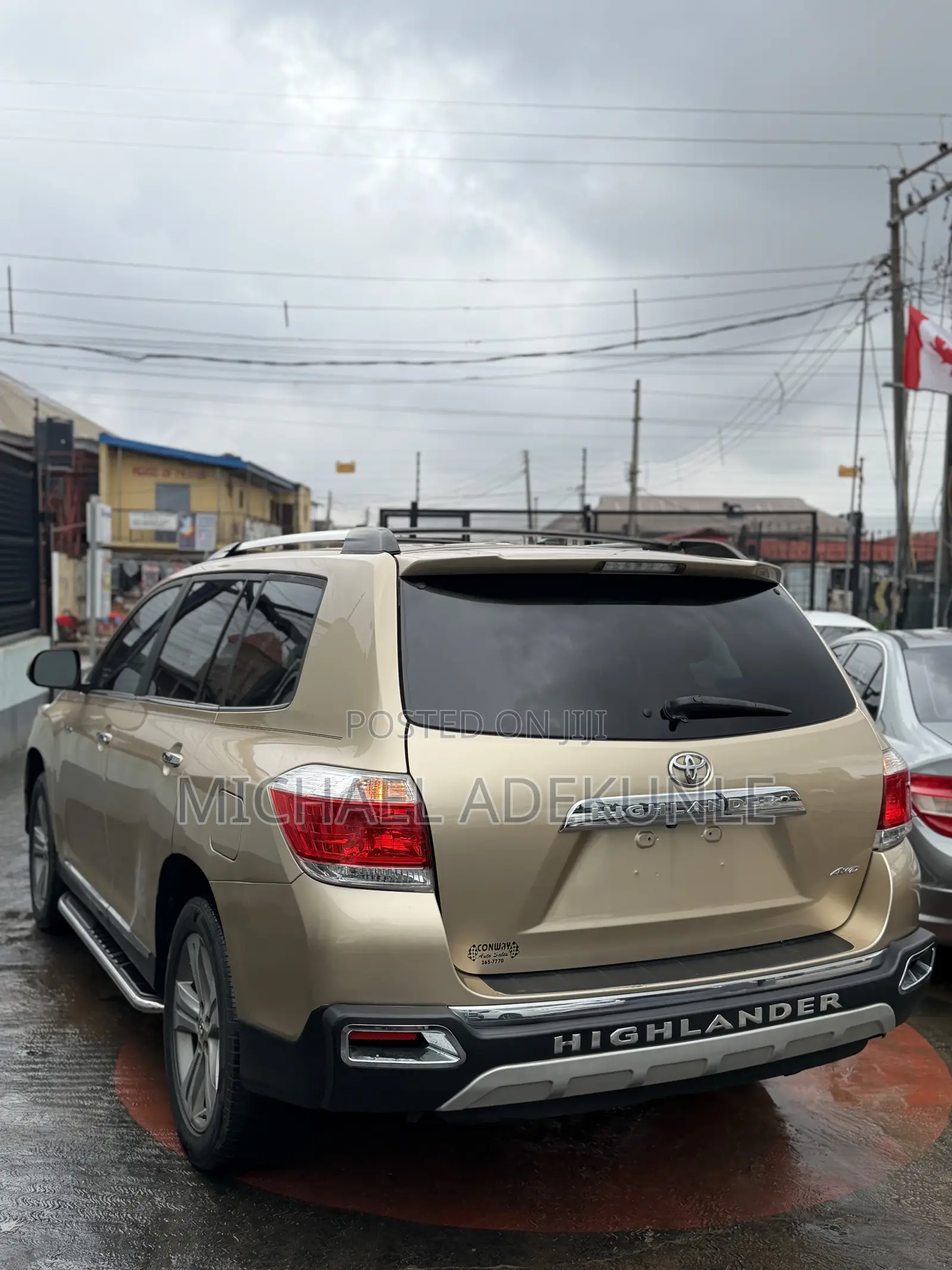 Toyota Highlander Limited 2012 Gold