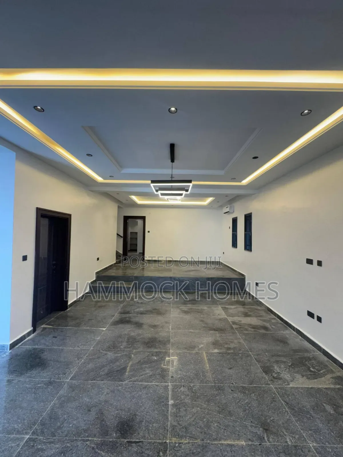 5bdrm Townhouse / Terrace in Onikoko Gra, Agodi for rent