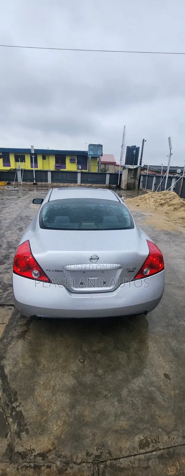 Nissan Altima 3.5 SR Coupe 2011 Silver
