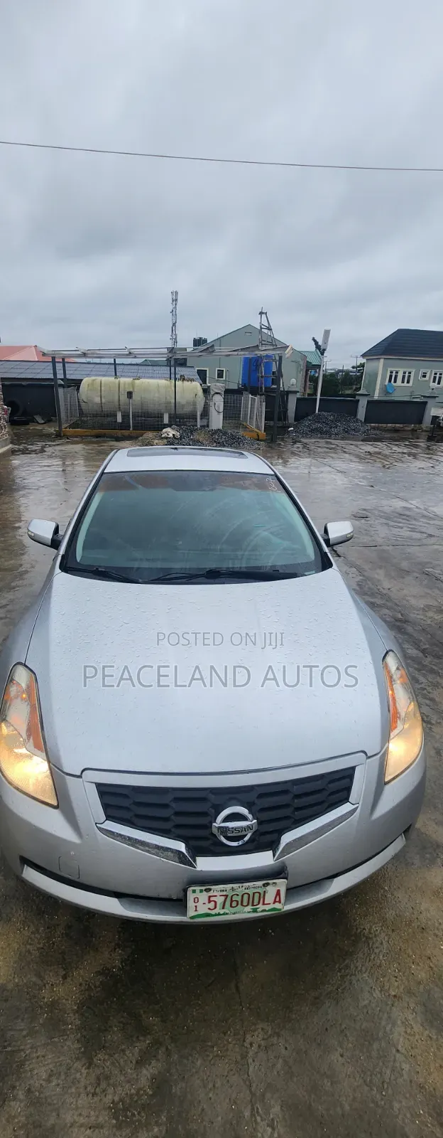 Nissan Altima 3.5 SR Coupe 2011 Silver