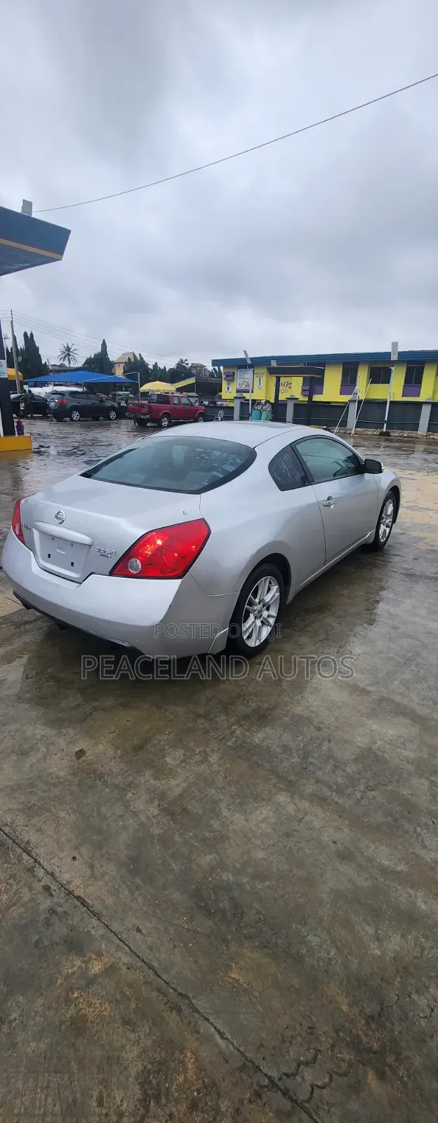Nissan Altima 3.5 SR Coupe 2011 Silver