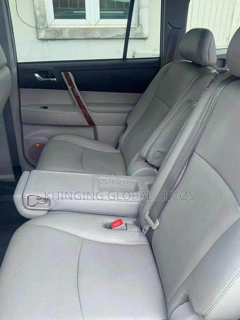 Toyota Highlander Limited 3.5l 4WD 2013 Blue