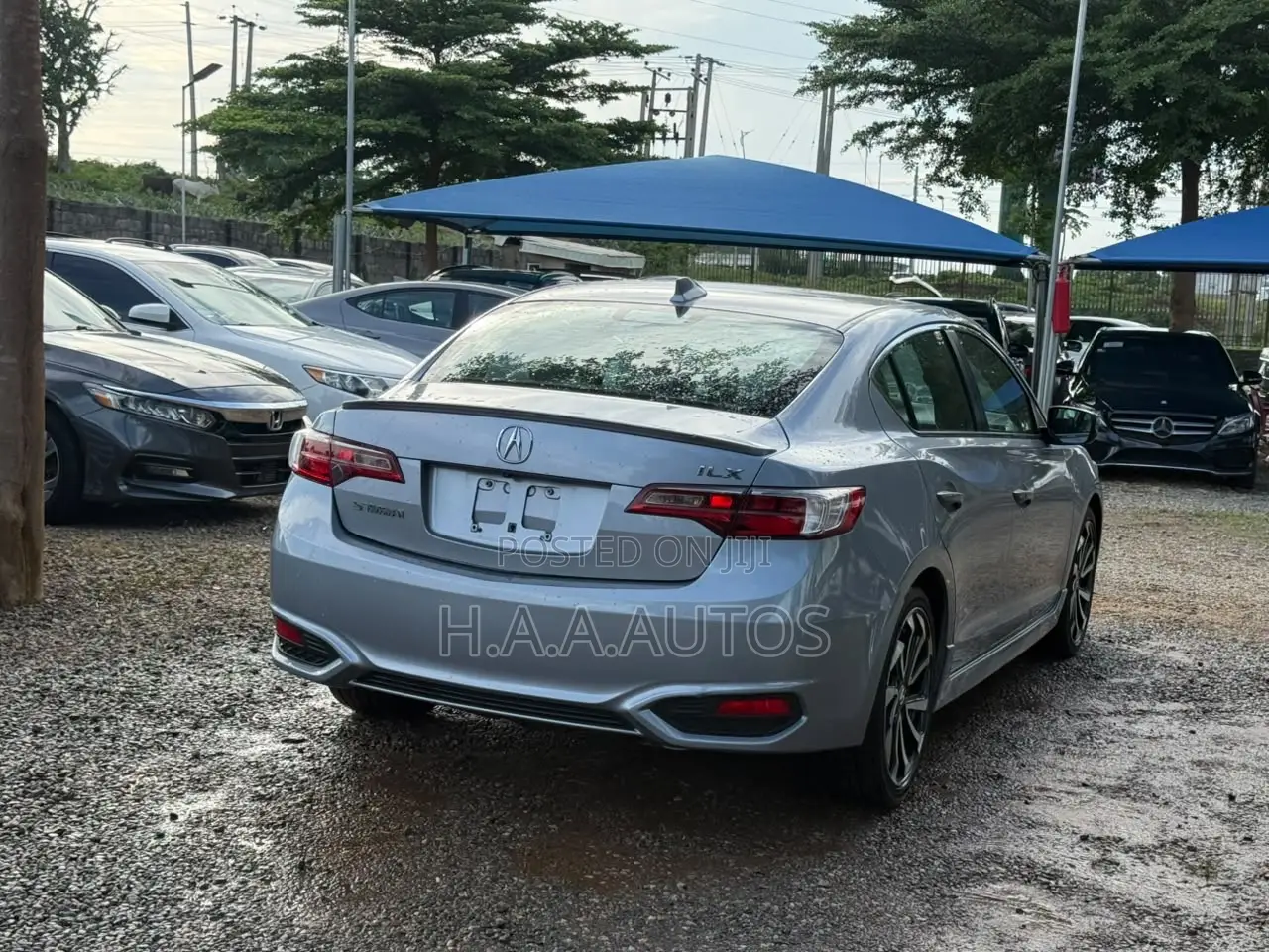 Acura ILX Base FWD (2.4L 4cyl 8AM) 2016 Silver