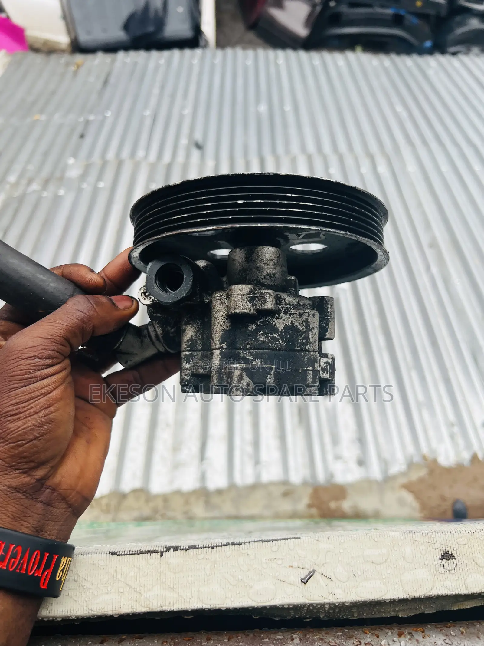 Direct Tokunbo Power Steering Pump for Wrangler Jeep 3.8l