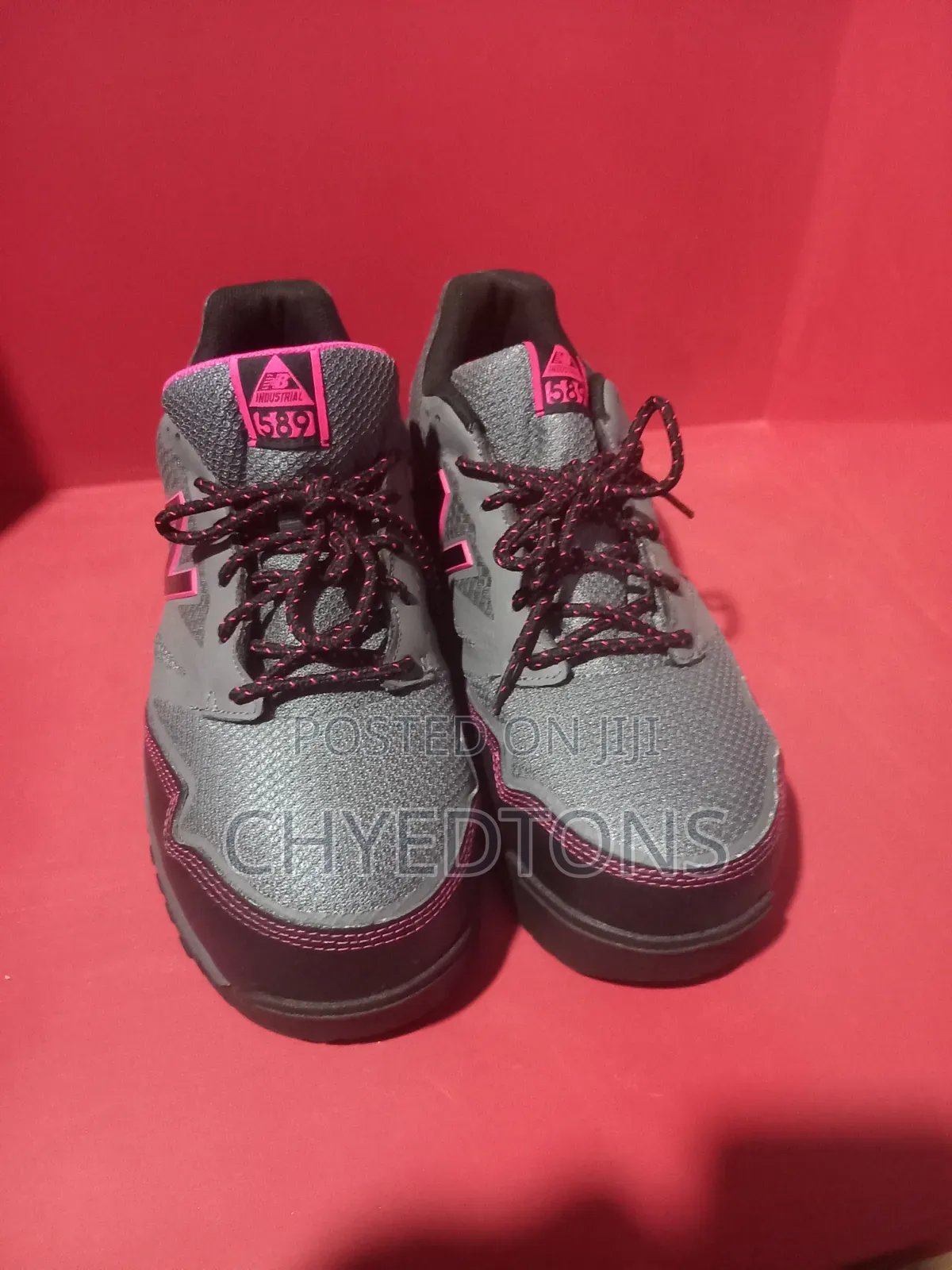 New Balance 589v1 Women's Composite Toe Work Shoes