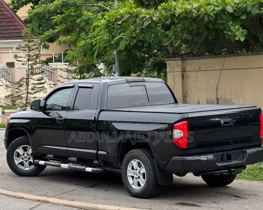Toyota Tundra 2018 Black