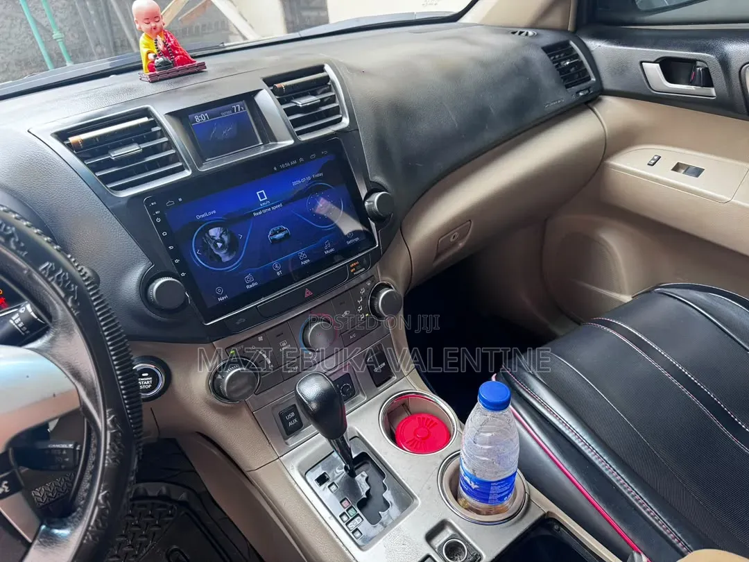 Toyota Highlander 2013 Gold