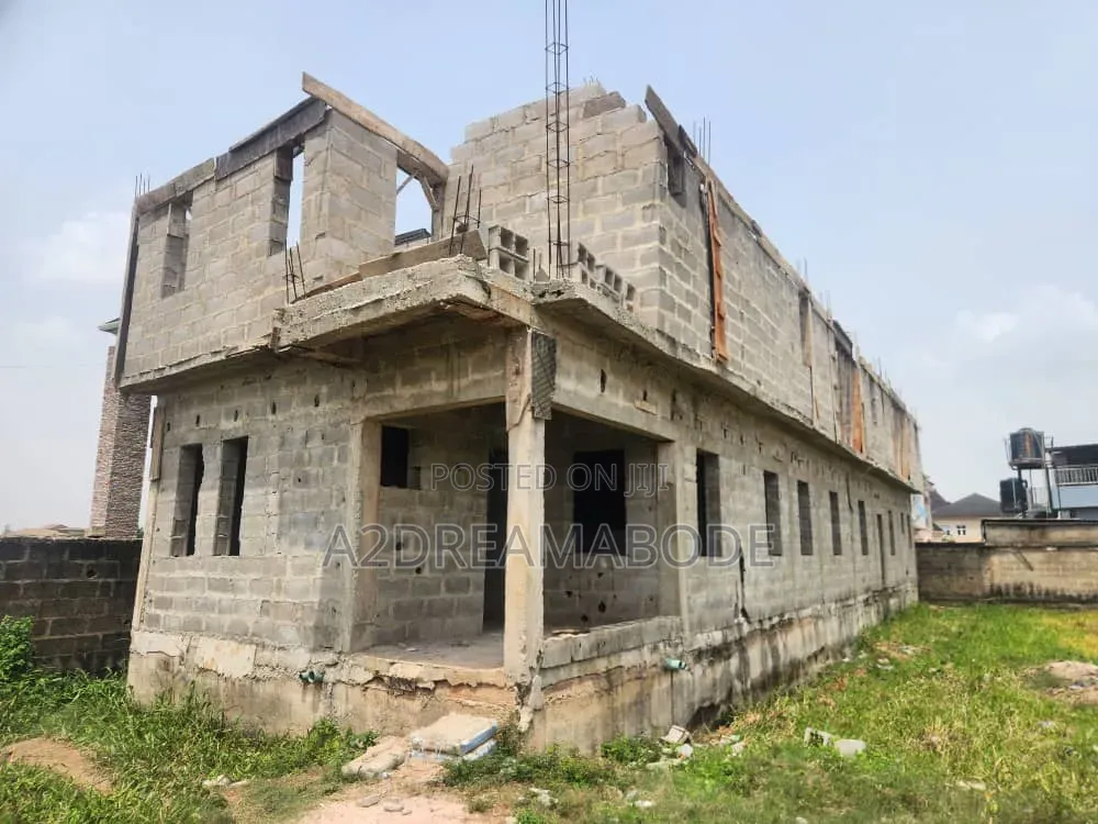 5bdrm Duplex in Opic, Isheri North for sale