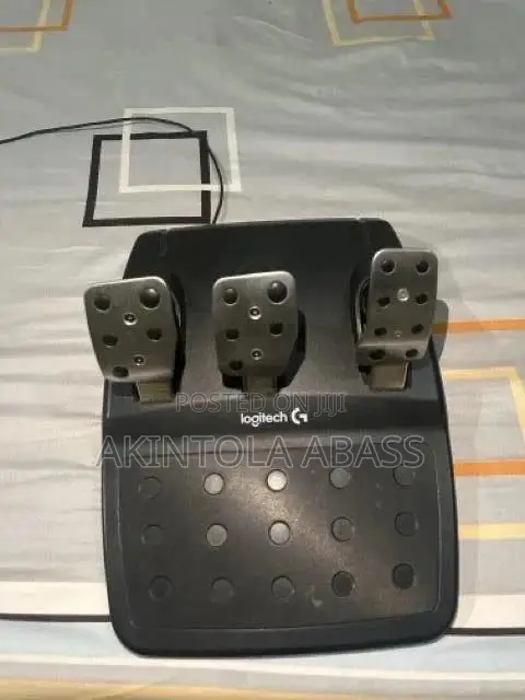 Logitech G29 Racing Wheel, Pedals Driving Force Shifter