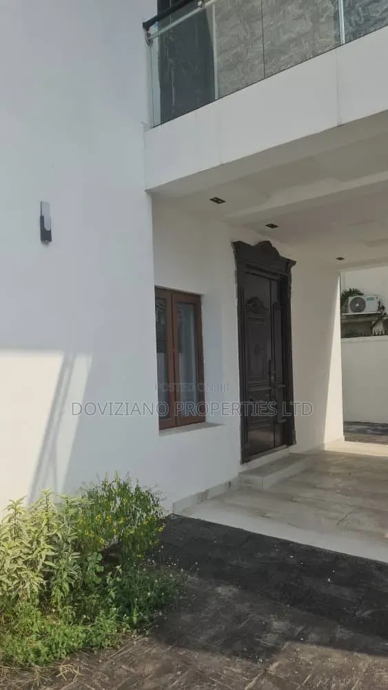 6bdrm Duplex in Ikeja GRA for sale