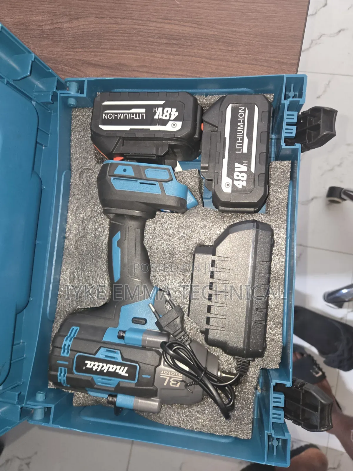 Makita Cordless Impact Wrench 1/2" 48v