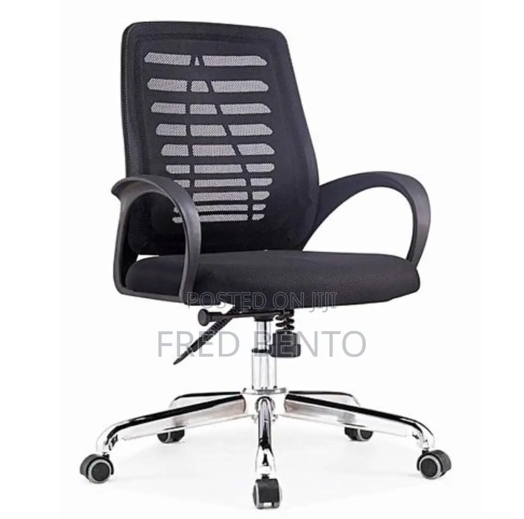Victor Swivel Chair