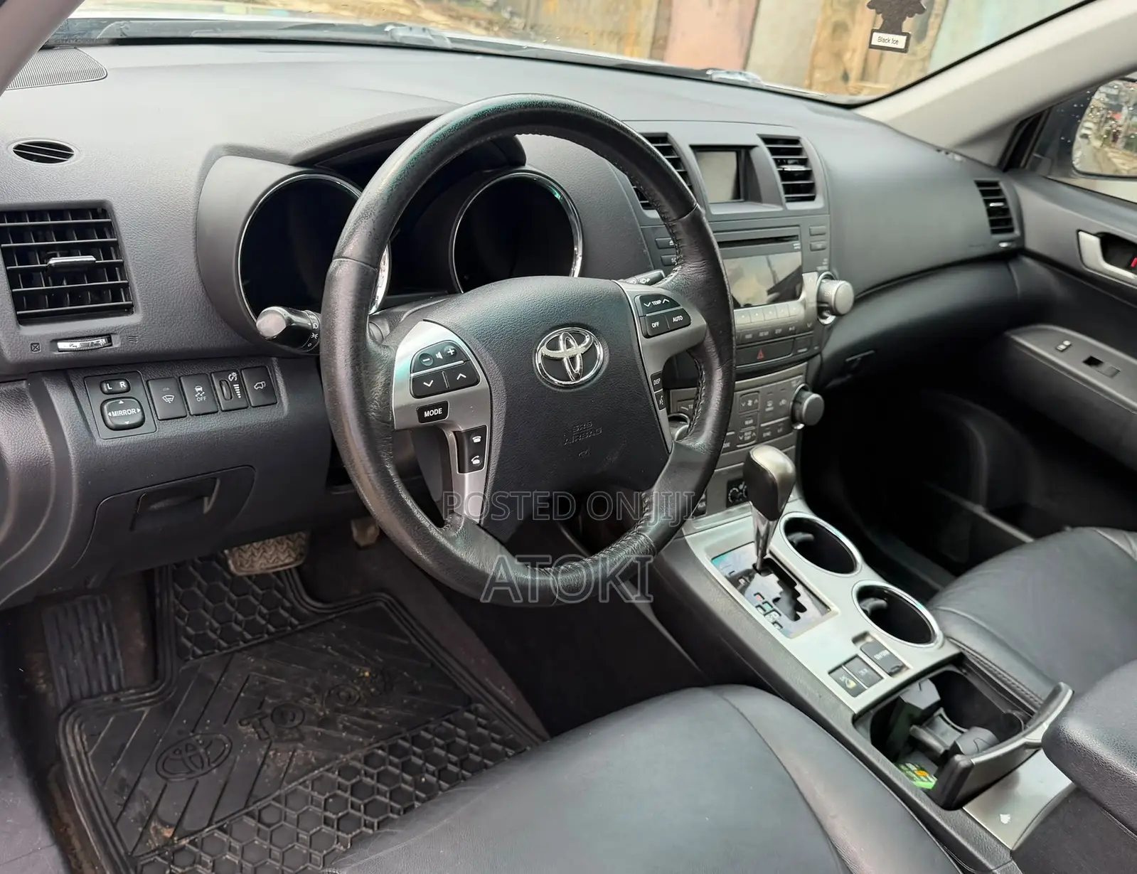 Toyota Highlander 3.5L 4WD 2013 Silver