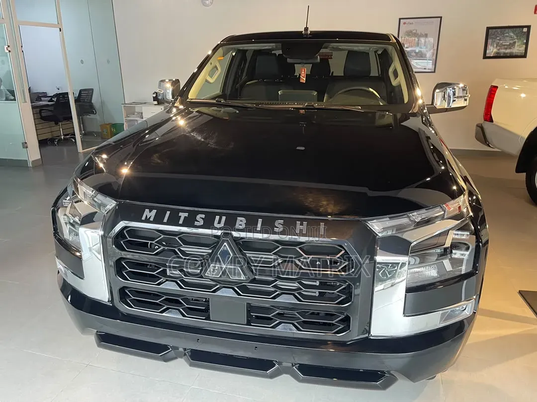 Mitsubishi Triton Double-Cabin Pick-Up