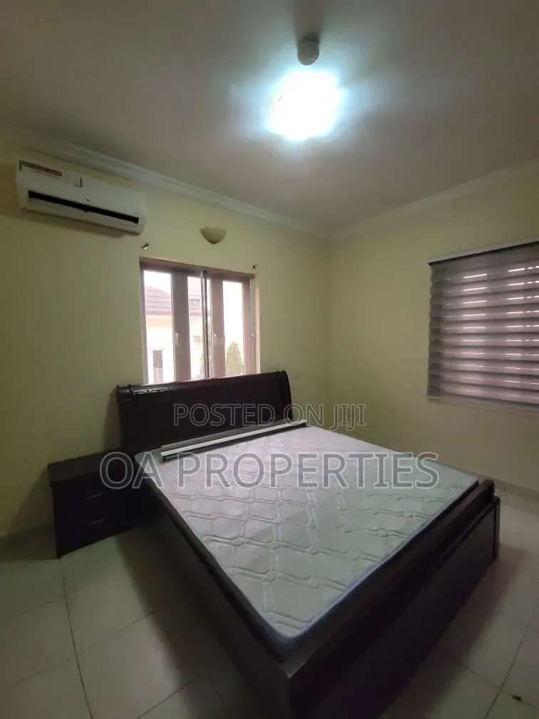 Furnished 4bdrm Duplex in Olive Court Agodi for rent