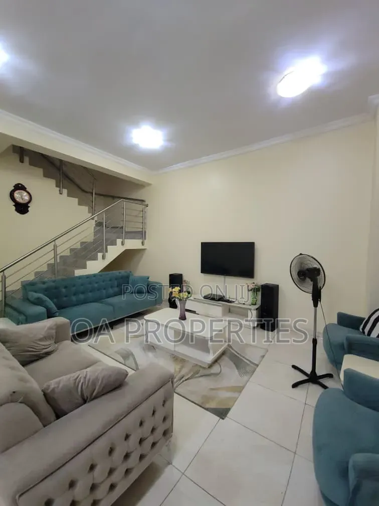 Furnished 4bdrm Duplex in Olive Court Agodi for rent