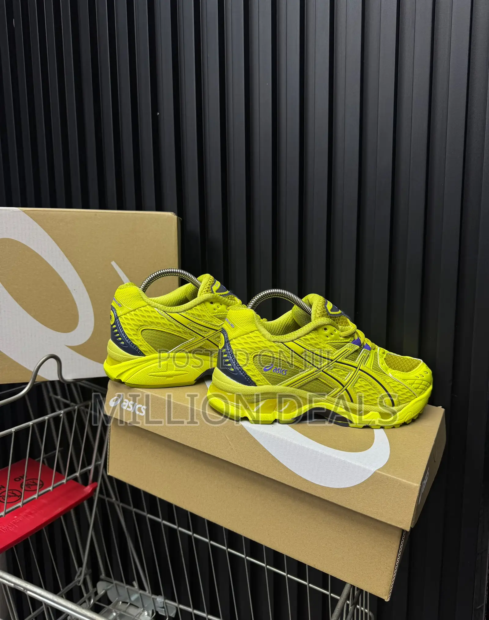 Asics Gel-Nimbus 10.1 Bright Yellow Sneakers