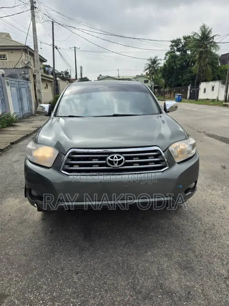 Toyota Highlander 2010 Gray