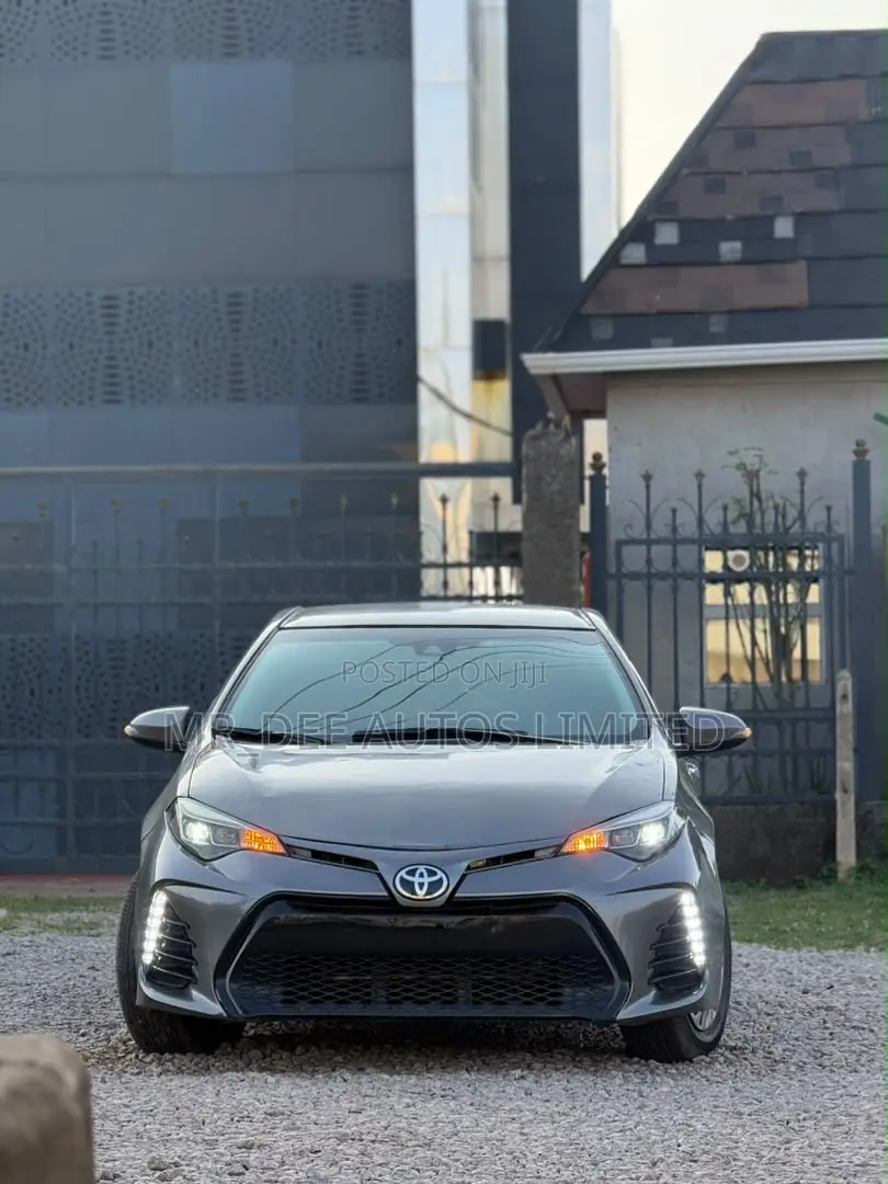 Toyota Corolla 2018 Gray