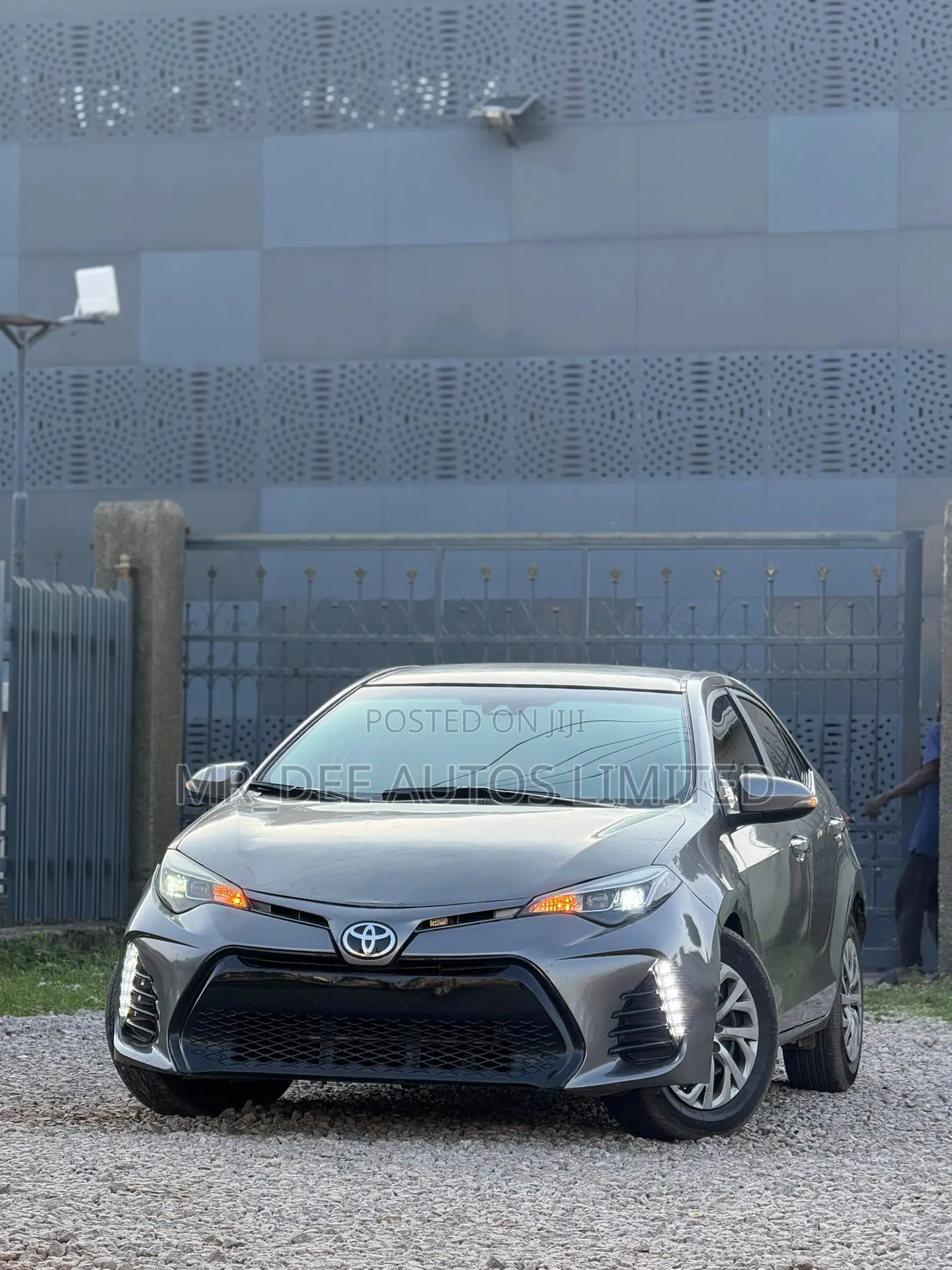 Toyota Corolla 2018 Gray