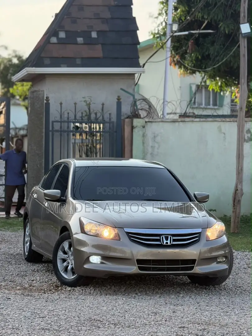 Honda Accord 2009 Gold
