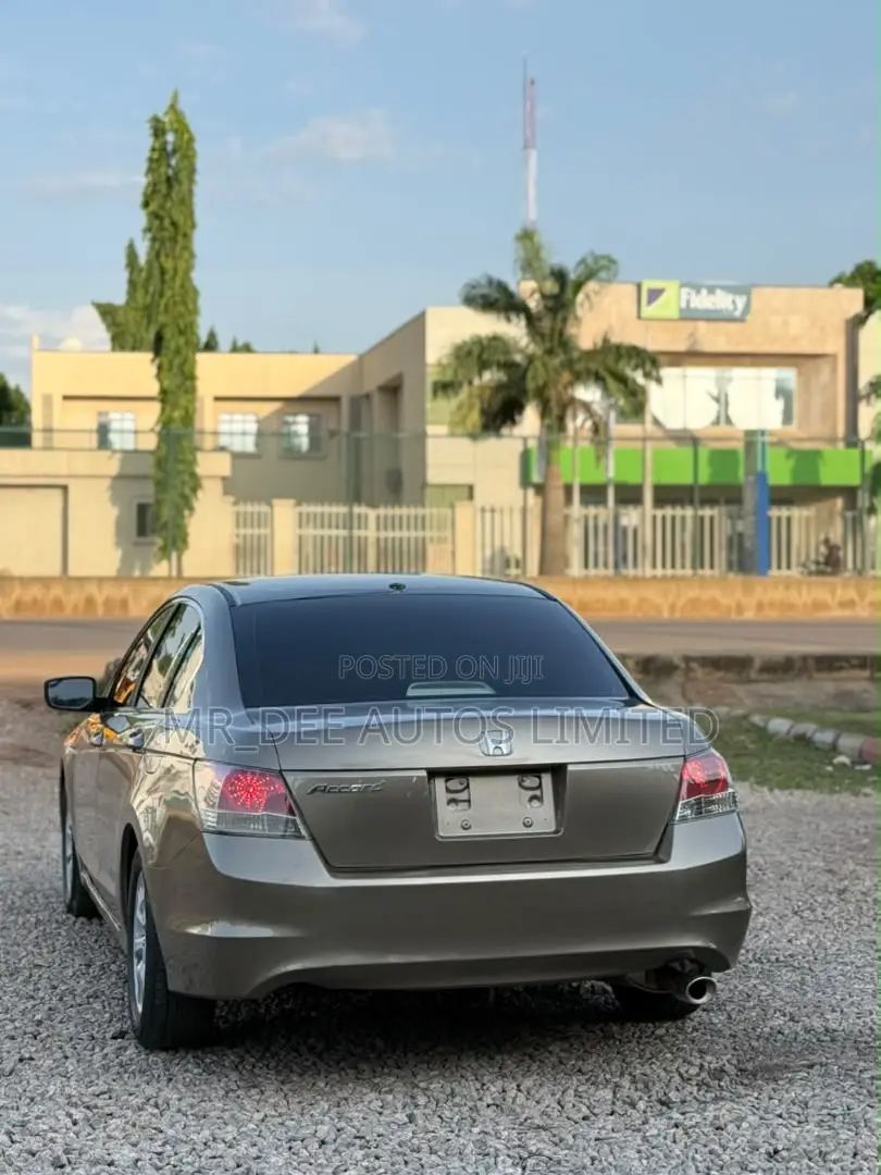 Honda Accord 2009 Gold