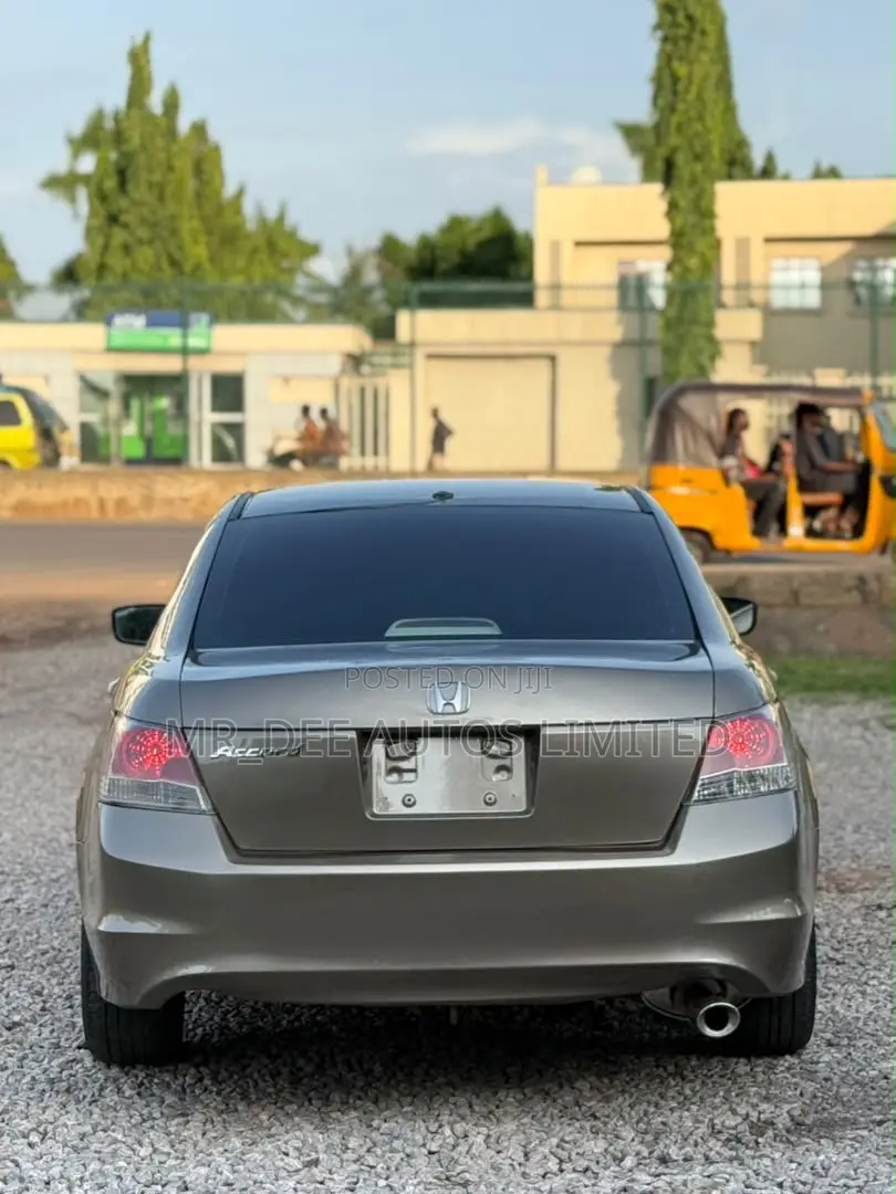 Honda Accord 2009 Gold