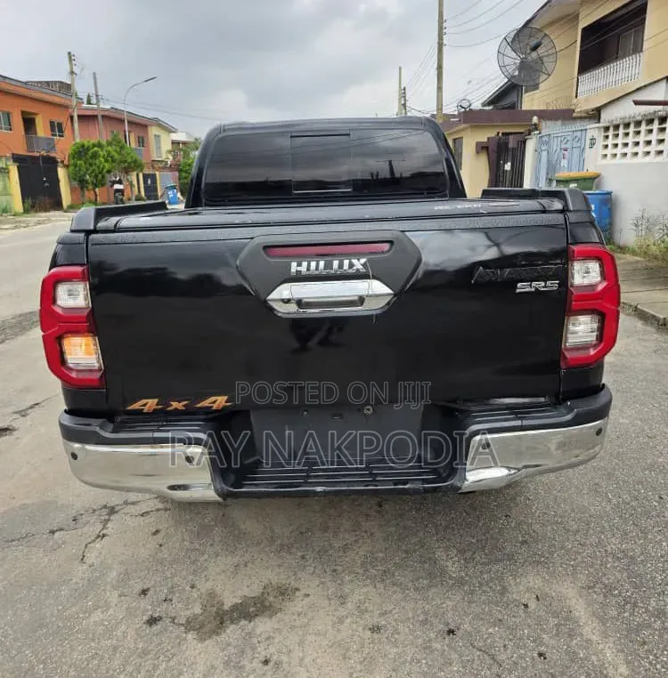 Toyota Hilux 2023 Black