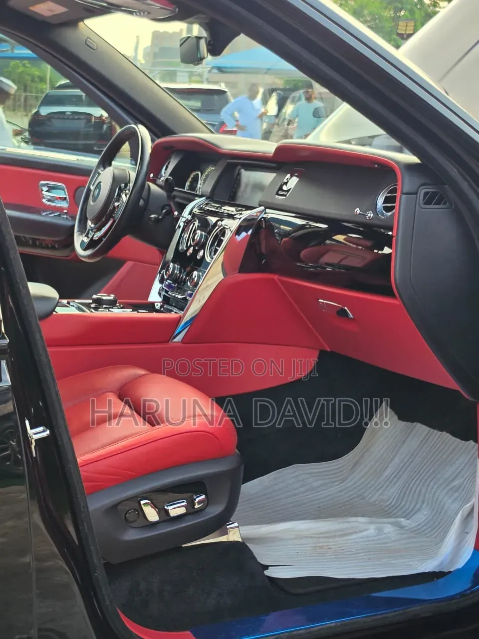Rolls-Royce Cullinan Base 2020 Black
