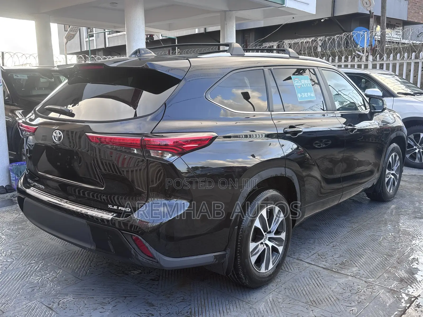 Toyota Highlander XLE AWD 2023 Black