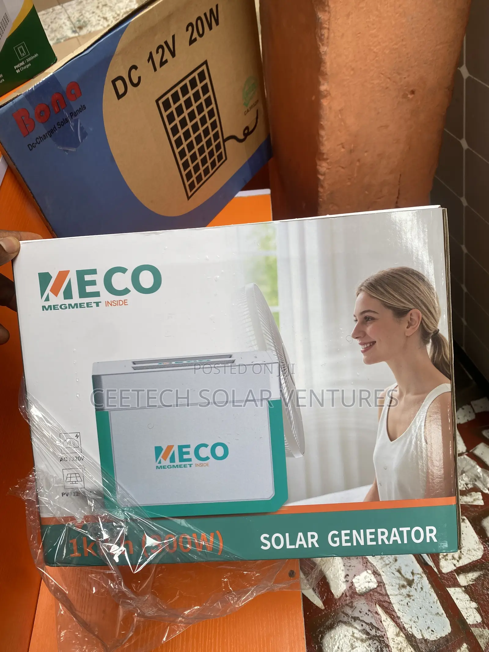Meco 300/1kwh Solar Generator