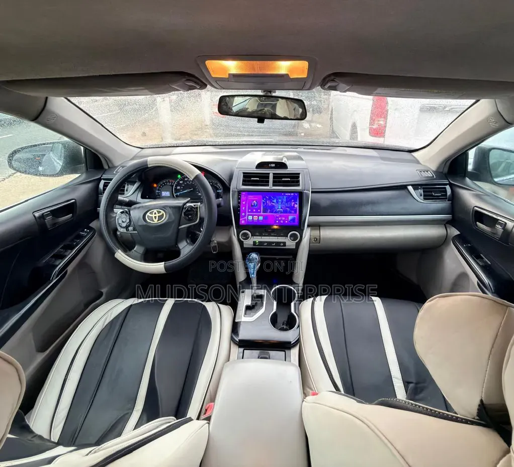 Toyota Camry LE 4dr Sedan (2.5L 4cyl 6A) 2012 Black