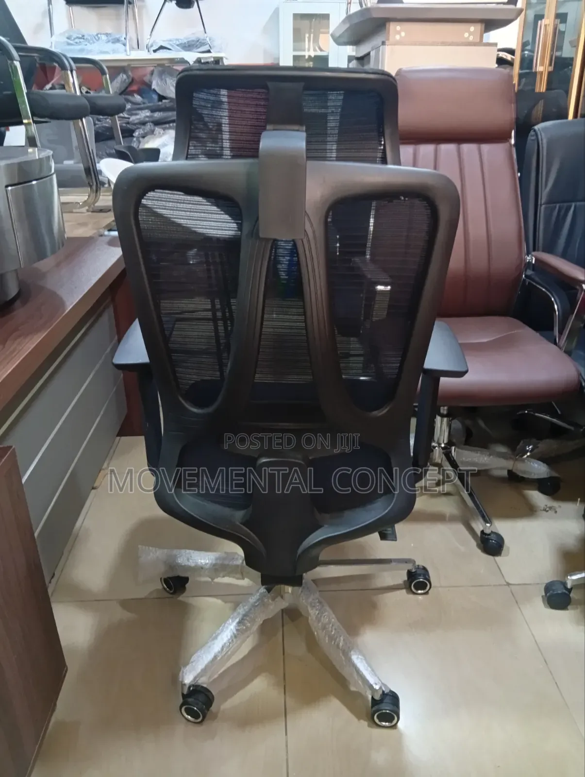 Executive Mesh Office Swivel Chair With Headrest