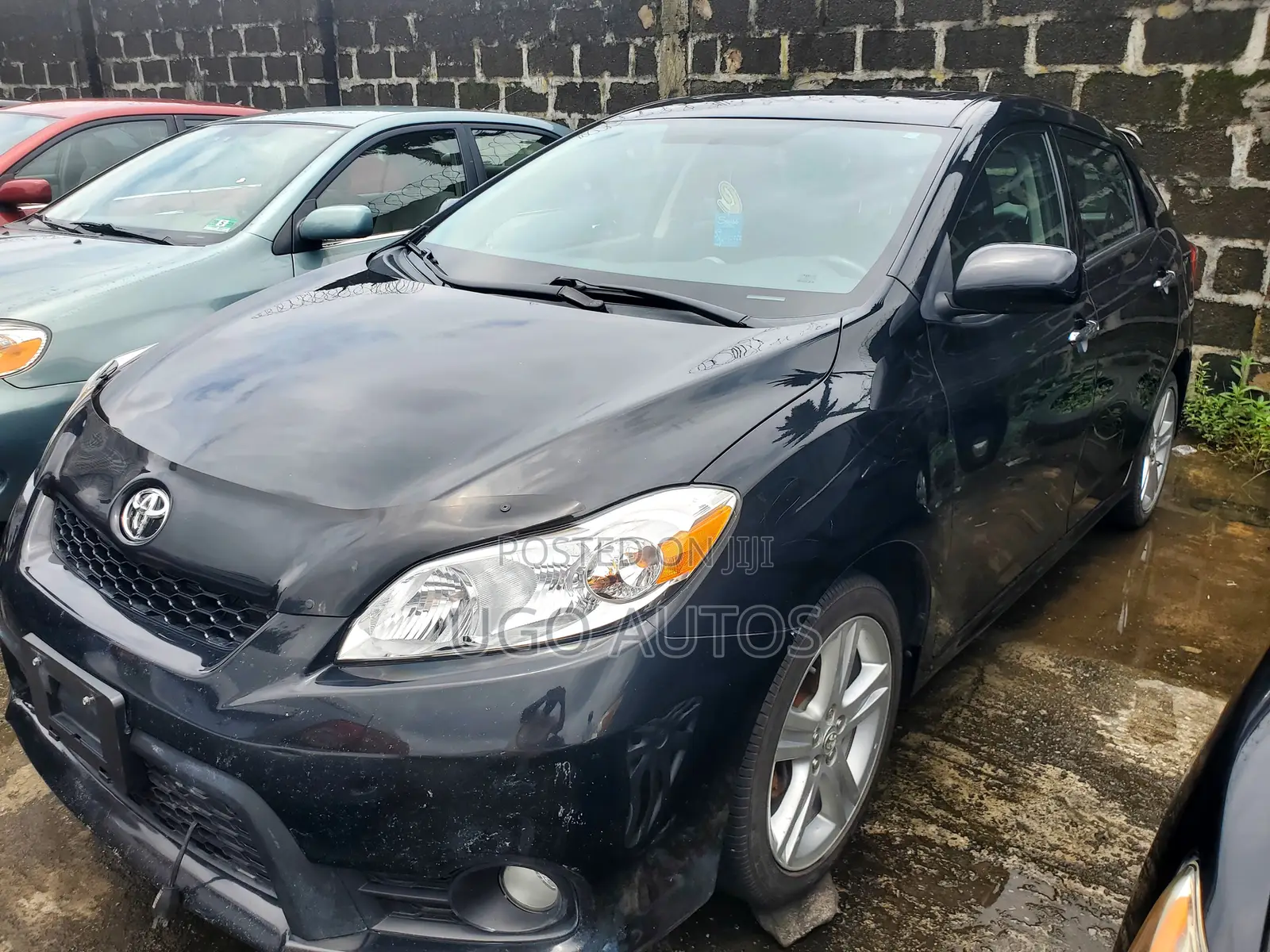 Toyota Matrix S Hatchback AWD (2.4L 4cyl 4A) 2010 Black